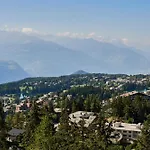 Supercrans, Rte De La Tour 10, Superb View!! דירה *